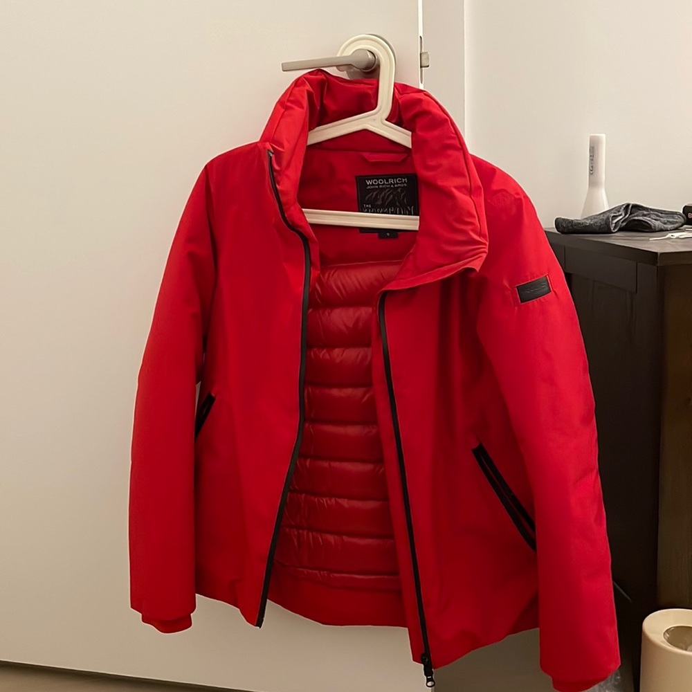 Light and warm down jacket by Woolrich